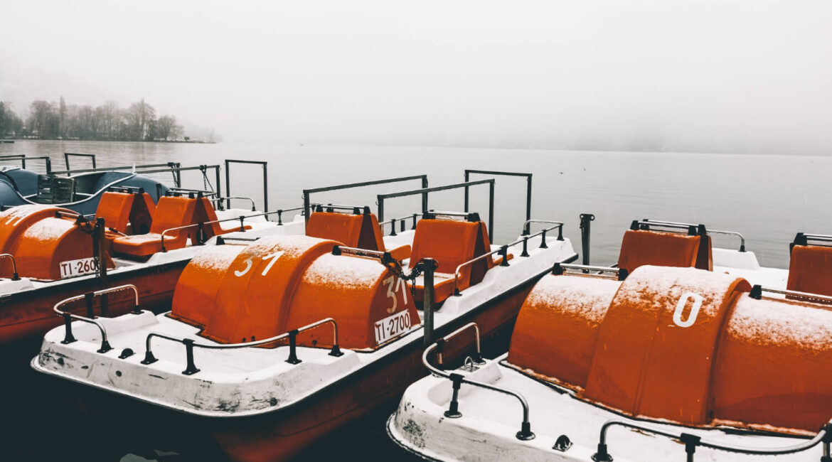liferaft-lifeboat-and-frc-servicing-certification-and-repair